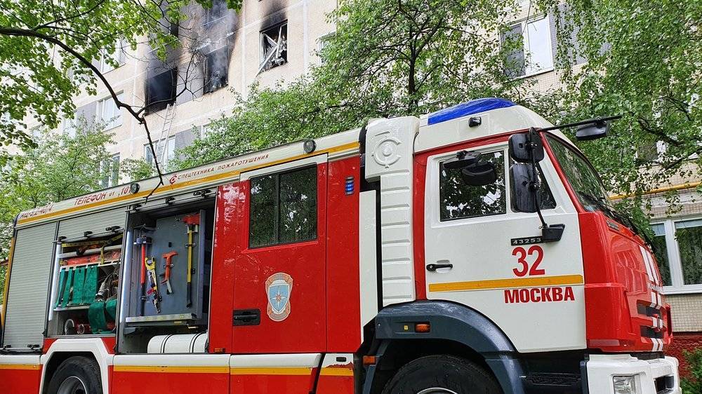 Это не газ: в МЧС назвали причину взрыва в квартире на юге Москвы - tvc.ru - Москва - Россия