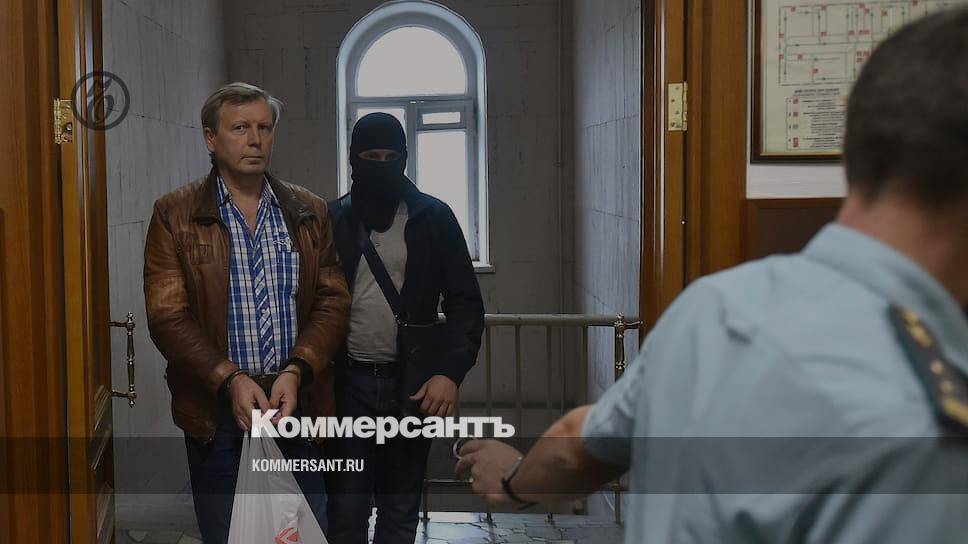 Алексей Иванов - Экс-замглавы ПФР Иванов, обвиняемый во взятке, переведен под домашний арест - kommersant.ru - Москва - Россия - Иваново
