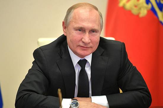 Владимир Путин - Путин пообещал помочь зоопаркам в решении проблемы с лицензированием - pnp.ru - Россия - Приморье край