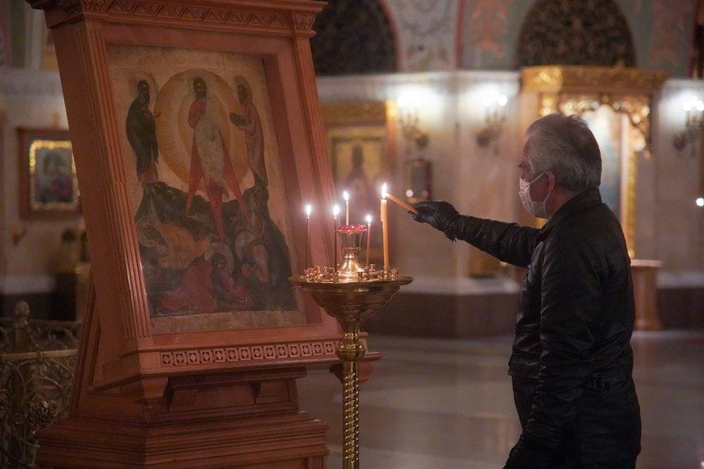 Православным россиянам рассказали, как правильно провести родительскую субботу - vm.ru