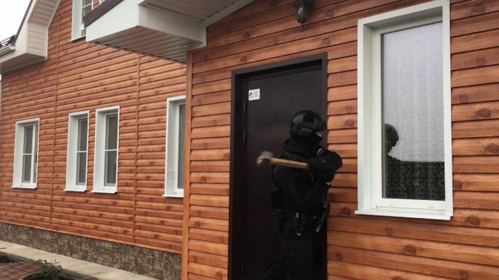 Полиция показала кадры захвата криминального авторитета в Воронежской области - vestivrn.ru - Воронеж - Воронежская обл.