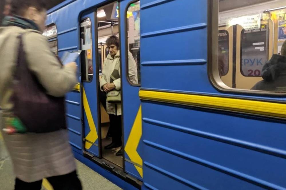 Виталий Кличко - Кличко рассказал, на каких станциях метро в часы пик будет ограничен вход - newsone.ua - Украина