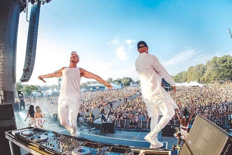 Мировые знаменитости пригласили россиян на онлайн-концерт Energy Music Tour - vm.ru - Бельгия - Канада - county Major