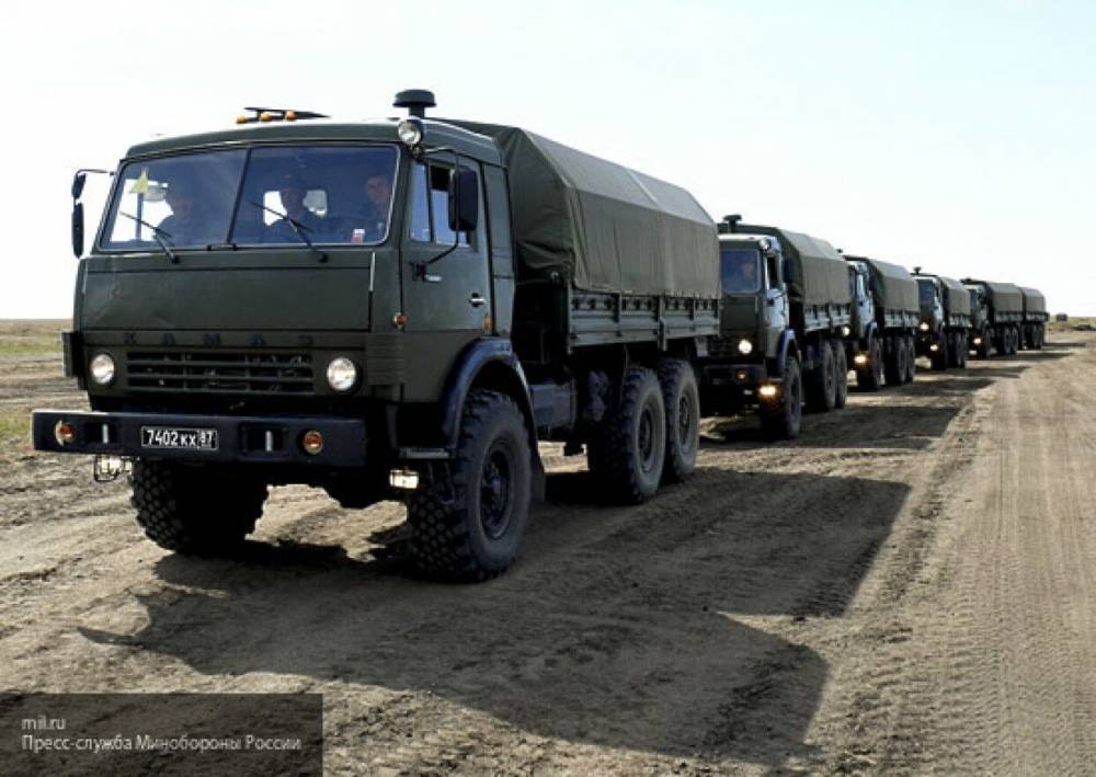 Отправленная в Забайкалье на борьбу с COVID-19 военная колонна прошла больше половины пути - politros.com - Чита - Забайкалье
