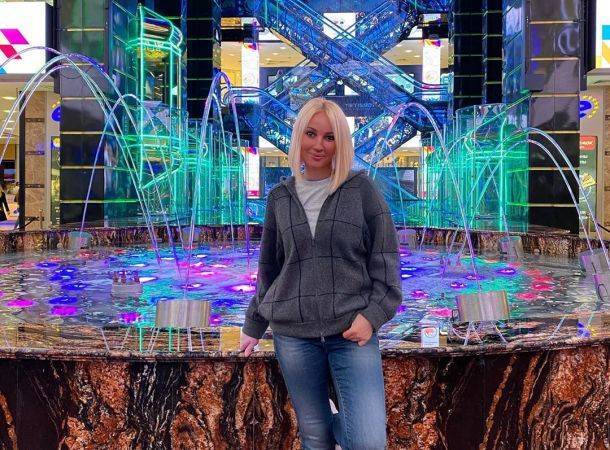 Лера Кудрявцева - «Совсем звезданулись»: Леру Кудрявцеву пристыдили за демонстрацию богатства - bimru.ru