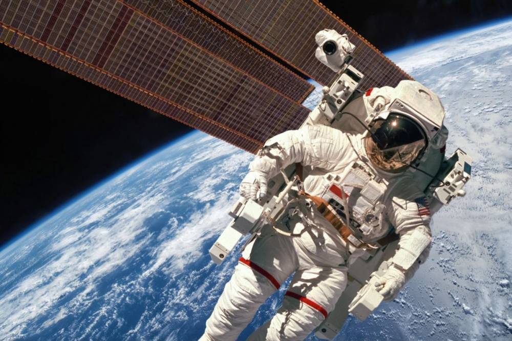 Анатолий Иванишин - Иван Вагнер - Крис Кэссиди - Crew Dragon - В NASA рассказали, как прошла первая неделя астронавтов экипажа Crew Dragon на МКС - vkcyprus.com