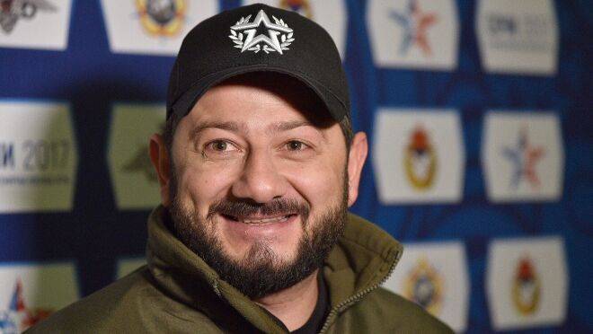 Александр Гудков - Гарик Мартиросян - Галустян представил новый клип с Александром Гудковым и длинноногими моделями - inforeactor.ru