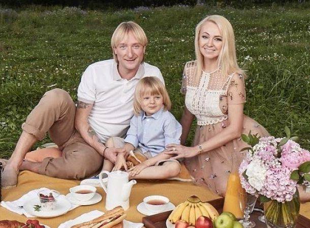 Алла Пугачева - Яна Рудковская - Евгений Плющенко - Плющенко и Рудковская повеселили подписчиков под песню Пугачевой - bimru.ru