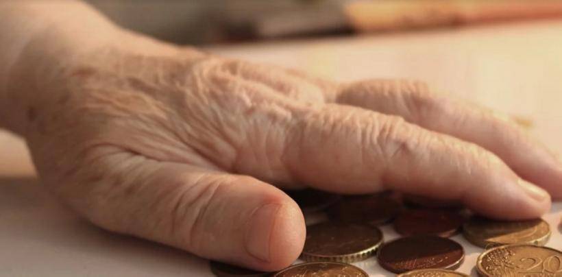 Одинокие и неработающие пенсионеры Подмосковья получат доплату в 1 тыс. рублей - actualnews.org - Московская обл.