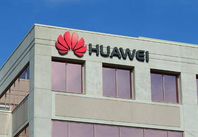 Huawei обрушила в России цены на флагманские смартфоны и другие гаджеты - actualnews.org - Россия
