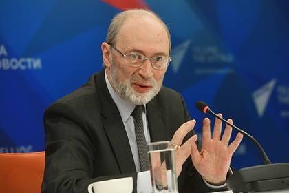 Роман Вильфанд - Россиян предупредили о переменчивом лете - lenta.ru - Россия