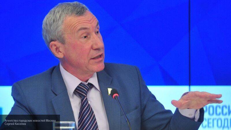 Андрей Климов - Климов назвал маркировку Facebook еще одним сигналом для перехода РФ на свои платформы - politexpert.net - Россия - США