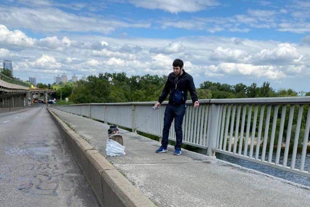 "Минера" моста Метро в Киеве доставили в психиатрическую больницу - newsone.ua - Украина - Киев