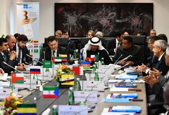 Министры ОПЕК+ продлили соглашение о сокращении добычи нефти - eadaily.com - Москва - Россия - Ирак - Саудовская Аравия - Эр-Рияд - Нигерия