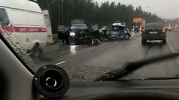 На "Скандинавии" столкнулись BMW и "Шевроле". Погиб один человек - piter.tv - Ленинградская обл. - Санкт-Петербург - р-н Выборгский