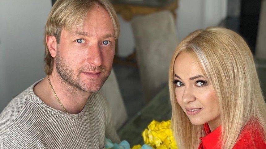 Алла Пугачева - Яна Рудковская - Евгений Плющенко - «Пока-пока»: «задолжавшая сотку» Рудковская убежала от требовательного Плющенко - 5-tv.ru