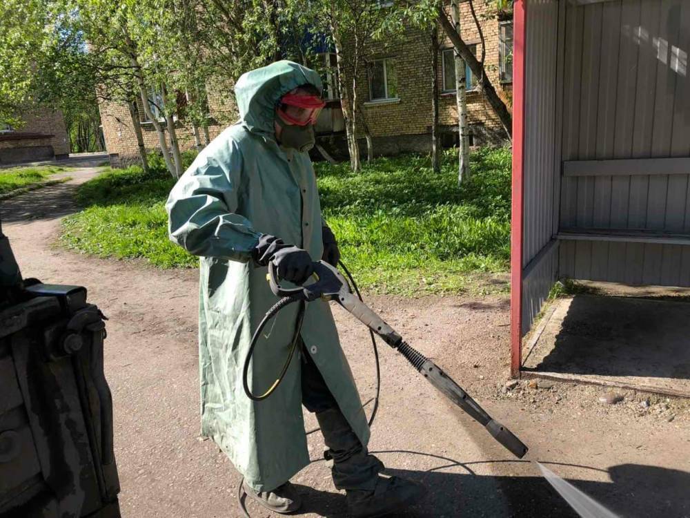 В Инте все остановки продезинфицировали по пять раз - bnkomi.ru - респ. Коми