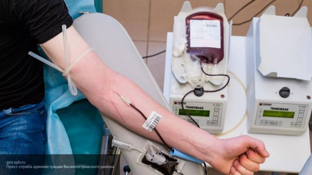 Анастасия Ракова - Плазму с антителами для пациентов с COVID-19 сдали более тысячи москвичей - nation-news.ru - Москва - Россия