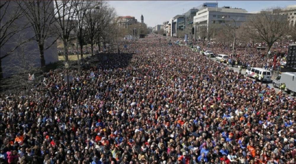 Джордж Флойд - В США состоялись крупнейшие протесты с момента убийства Флойда: фото и видео - 24tv.ua - Москва - США - Вашингтон