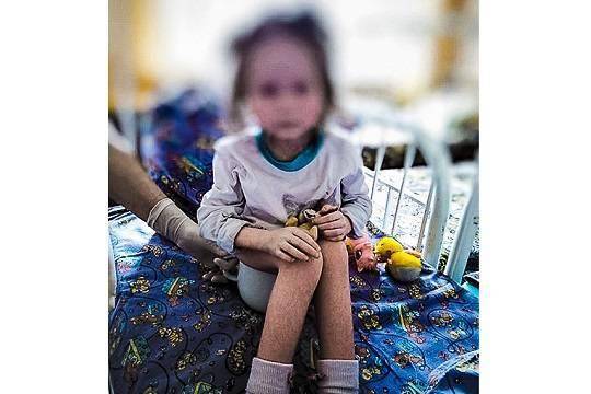 Анна Кузнецова - В приёмной семье издевались над ребёнком - versia.ru - Россия - Брянск