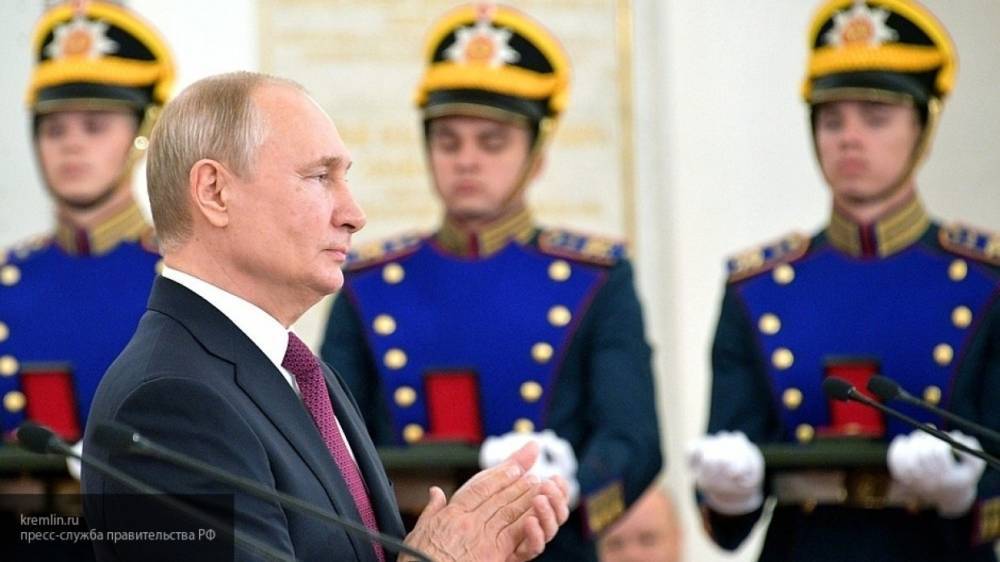 Владимир Путин - Россиян ждут трехдневные выходные из-за празднования Дня России - politexpert.net - Россия