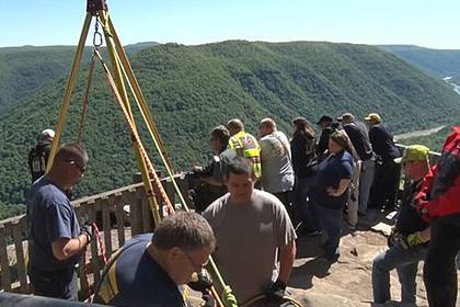 Муж попытался спасти жену от тюрьмы и угодил за решетку вместе с ней - lenta.ru - USA
