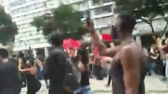 В Рио-де-Жанейро проходят акции протеста против расизма и фашизма - piter.tv - Рио-Де-Жанейро - Бразилия