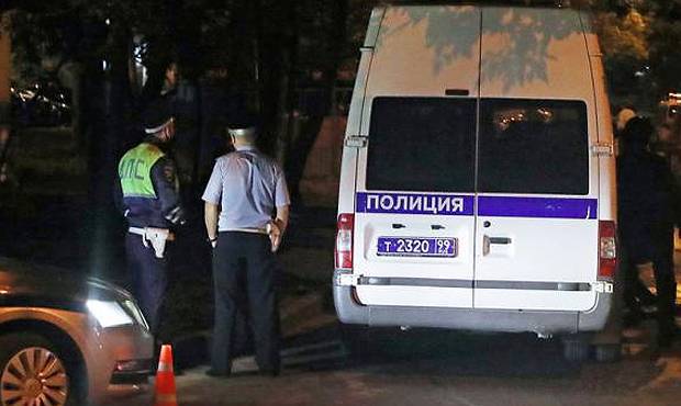 Дмитрий Павлов - В Москве бывший сотрудник мэрии открыл стрельбу по прохожим из окна квартиры - og.ru - Москва