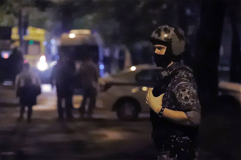 Дмитрий Павлов - В Москве задержали мужчину, стрелявшего по прохожим из окна квартиры - rtvi.com - Москва