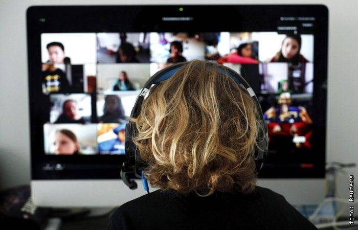 Больше 15% российских компаний могут отказаться от офиса после пандемии - interfax.ru - Москва - Сколково