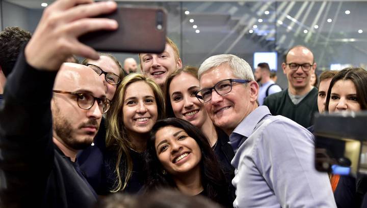 Apple запатентовала "групповые селфи на карантине" - vesti.ru