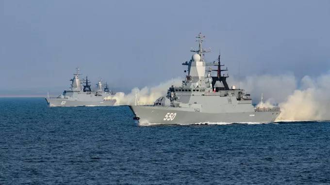 В морском параде могут участвовать корабли из стеклопластика - piter.tv - Россия - Санкт-Петербург
