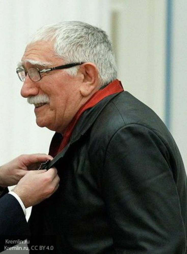 Армен Джигарханян - Степан Джигарханян - Татьяна Власова - Жена Армена Джигарханяна не может ужиться с его сиделкой - nation-news.ru - Россия