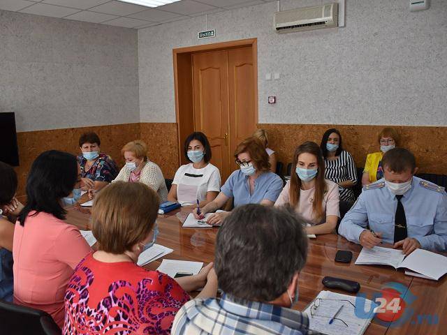В Южноуральске обсудили благоустройство города, ситуацию с COVID-19 и работу для подростков - u24.ru - Россия - Челябинская обл. - Южноуральск
