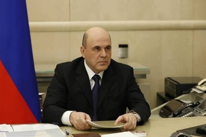Михаил Мишустин - Россия снимает часть ограничений на выезд за рубеж - mk.ru - Россия