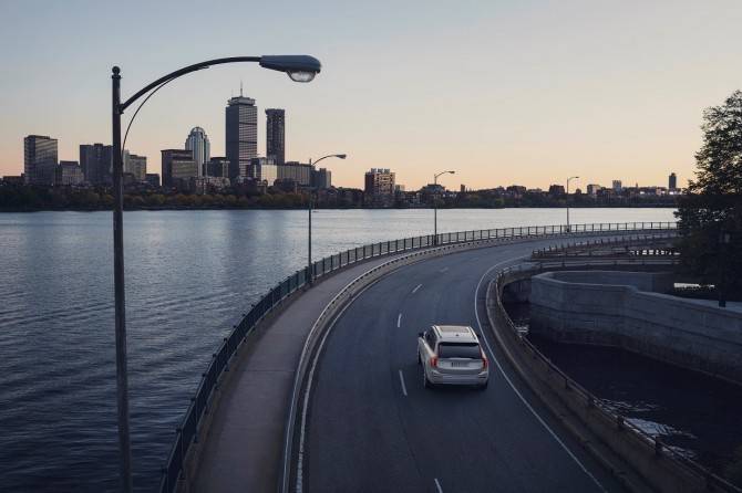 Volvo улучшила условия сервиса подписки в России - autostat.ru - Россия