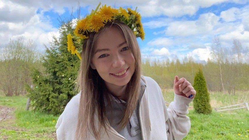 Сергей Шнуров - «Нескучная рыбалка»: дочь Шнурова искупалась нагишом в водоеме - 5-tv.ru