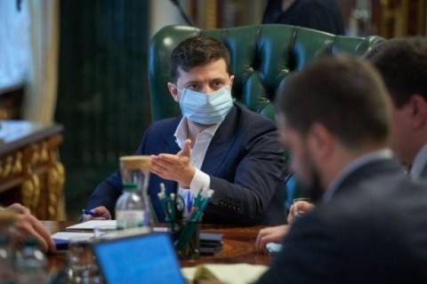 Владимир Зеленский - Владимир Зеленский объяснил отказ проводить массовые мероприятия - mignews.com.ua - Украина