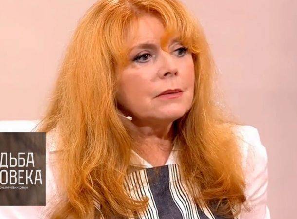 Валентин Юдашкин - Клара Новикова - Клара Новикова проигнорировала свои "болячки" - bimru.ru
