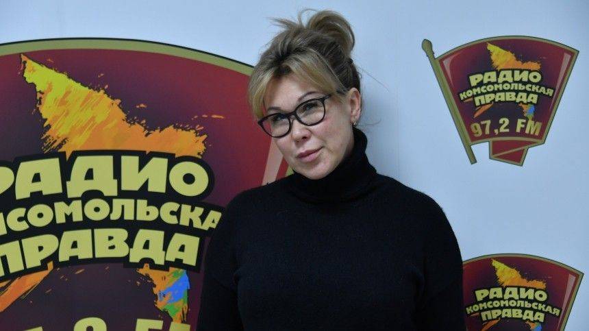 Андрей Норкин - Юлия Норкина - Присутствовавшие на похоронах Юлии Норкиной заметили в гробу странный сверток - 5-tv.ru - Московская обл. - Пушкино
