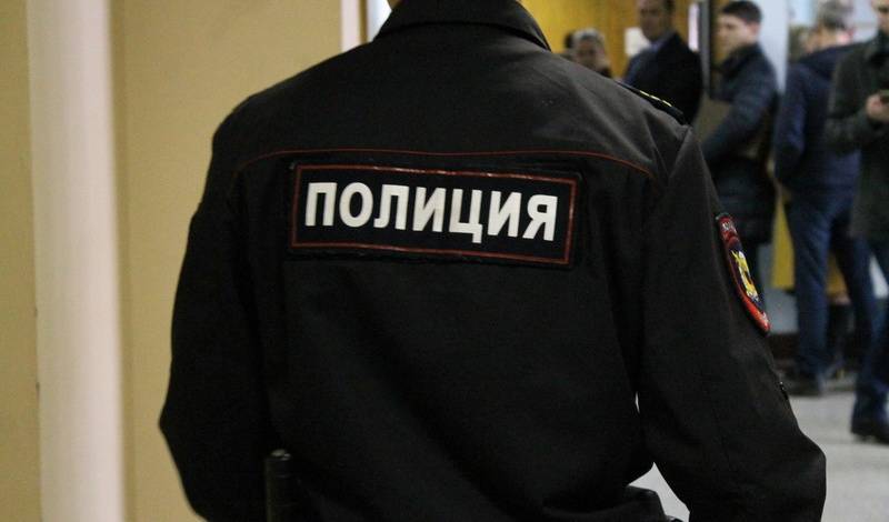 В Иваново осудили полицейских, пытавших задержанного электрошокером и удушением - newizv.ru - Иваново - Ивановская обл.