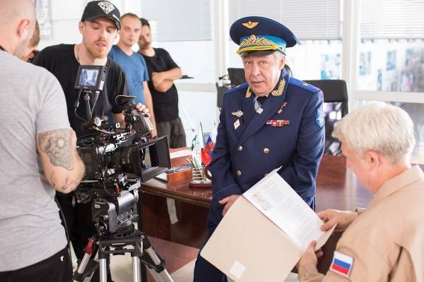 Михаил Ефремов - Михаил Ефремов задержан после ДТП в центре Москвы - nakanune.ru - Москва