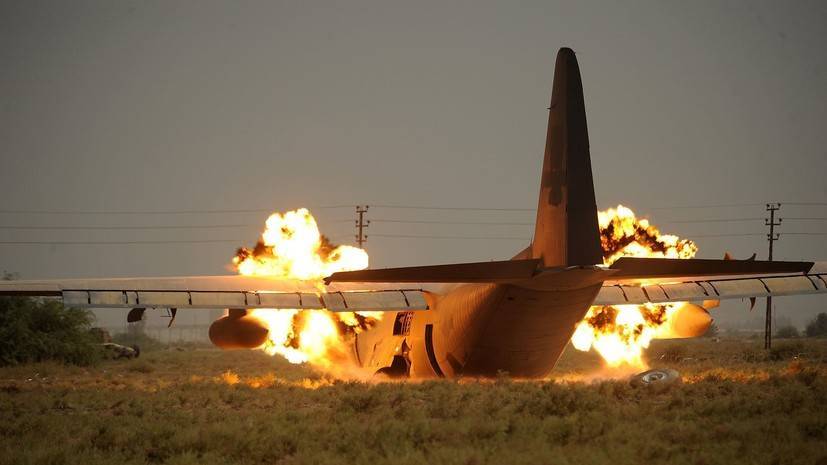 В Ираке военный самолёт США выкатился за пределы ВПП - russian.rt.com - США - Ирак