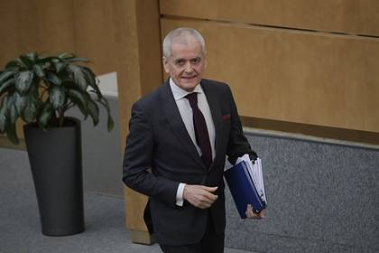Геннадий Онищенко - Онищенко призвал ужесточить масочный режим в Москве - lenta.ru - Москва - Россия