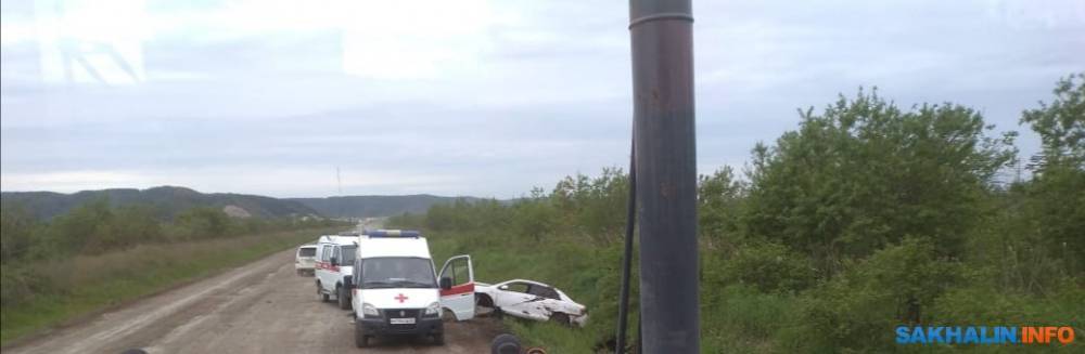 Японский седан не удержался на трассе Углегорск — Шахтёрск - sakhalin.info - Шахтерск - Углегорск