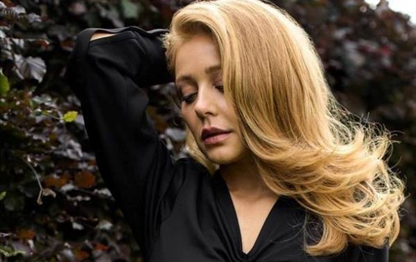 Тина Кароль - Юлия Санина - Кароль опровергла слухи о беременности, показав «стальной» пресс - glob-news.ru