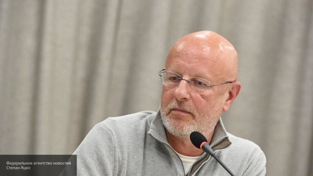Виталий Милонов - Дмитрий Пучков - Пучков в "Милонов-шоу"назвал книгу про Зулейху чтивом для девочек - politros.com