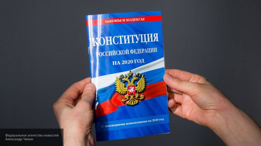 Владимир Путин - Поправки в Конституцию РФ по соцсфере гарантируют, что власти не оставят людей в беде - polit.info - Россия