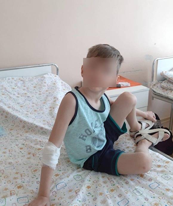 В Тюмени врачи достали из легкого пятилетнего мальчика деталь Lego - znak.com - Тюмень