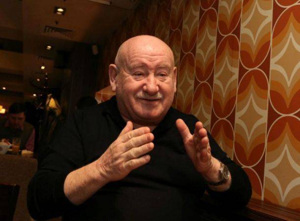 Армен Джигарханян - Марк Рудинштейн - Виталина Цымбалюк-Романовская - Татьяна Власова - Марк Рудинштейн прокомментировал состояние госпитализированного Джигарханяна - bimru.ru - США